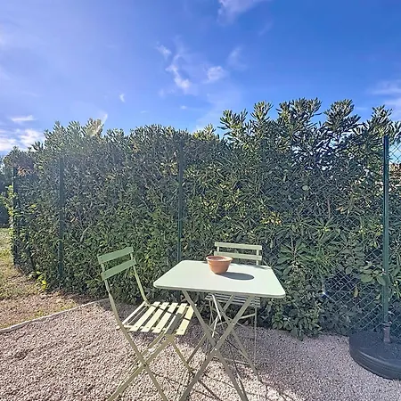 Avec Jardin Et Parking Prive A - Fr-1-770-61 * La Ciotat